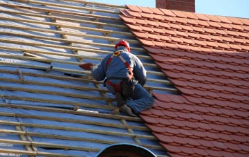 roof tiles Little Britain, Warwickshire